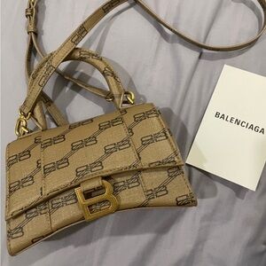 Balenciaga shoulder bag/ new / perfect condition